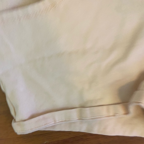 Peach coloured shorts - Picture 2 of 4
